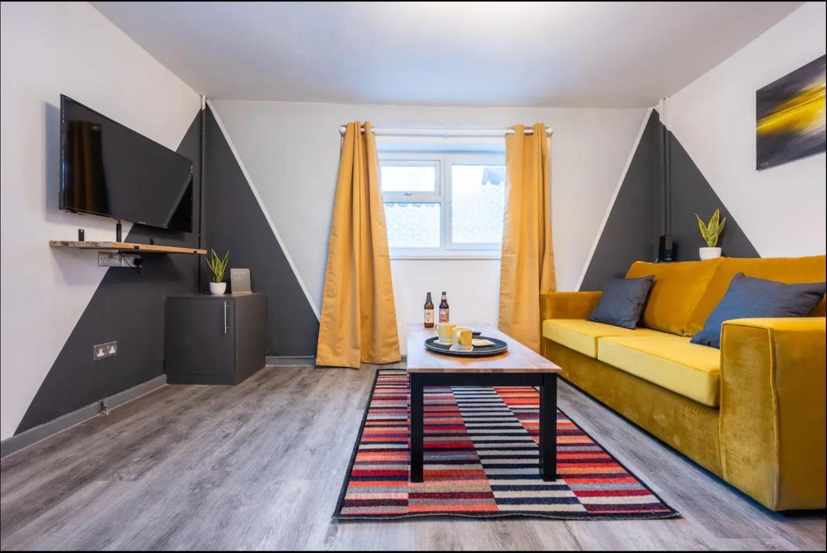 Stunning One Bedroom Apartments Near Shops & Central Cardiff Ngoại thất bức ảnh