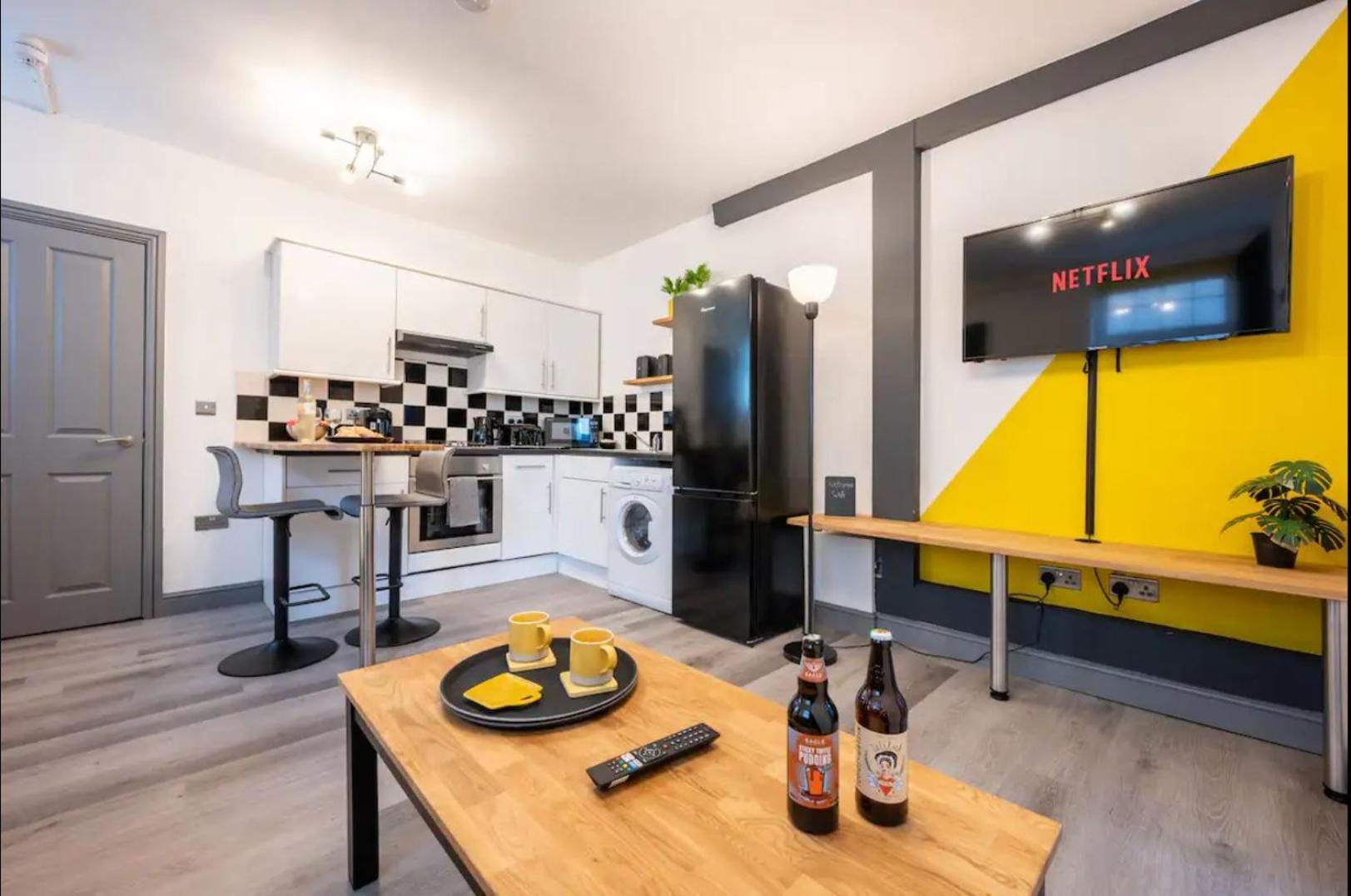 Stunning One Bedroom Apartments Near Shops & Central Cardiff Ngoại thất bức ảnh